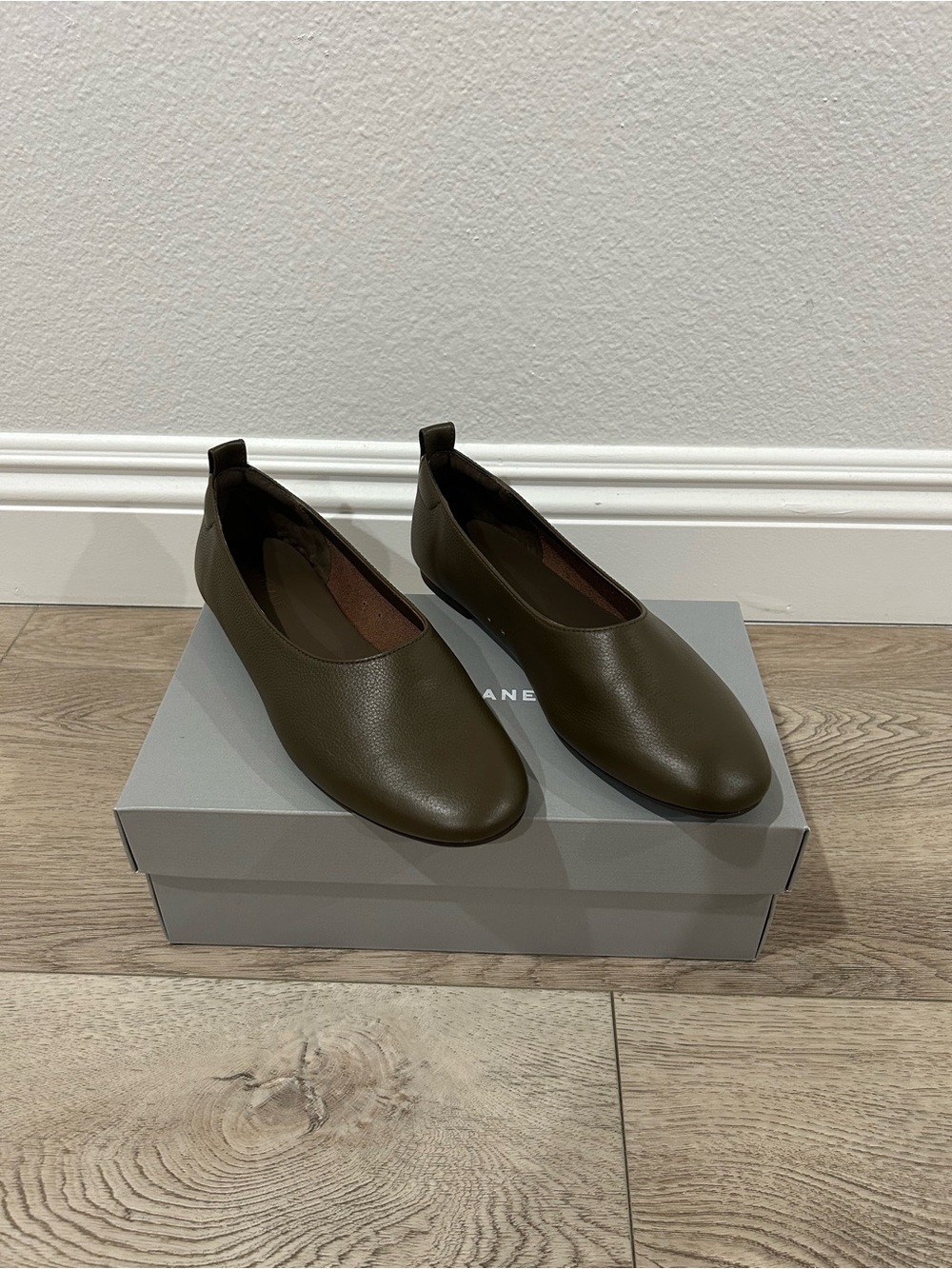 Everlane Brown Leather Ballet Flats - Picture 6 of 10